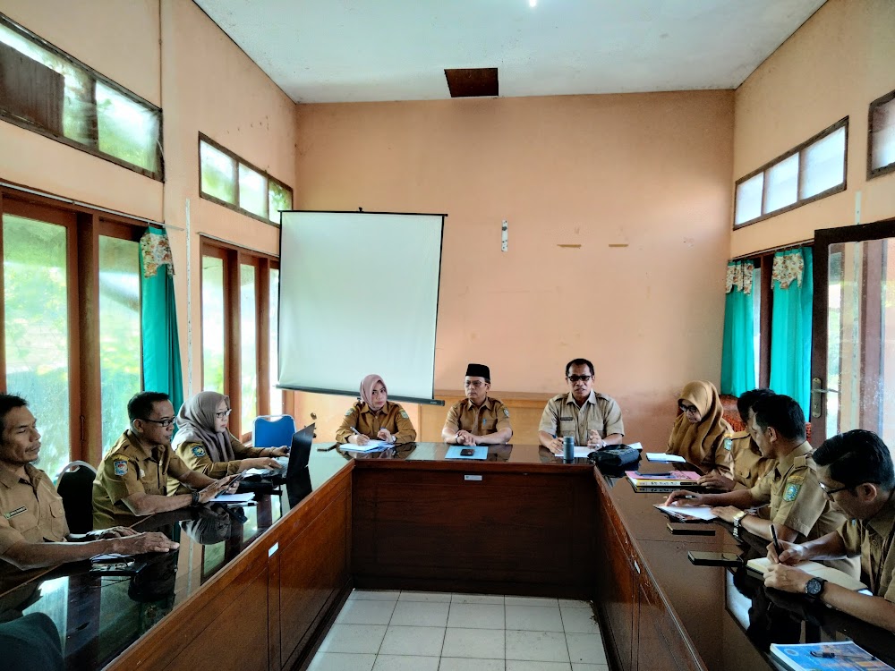 Rapat KRIDA Senin