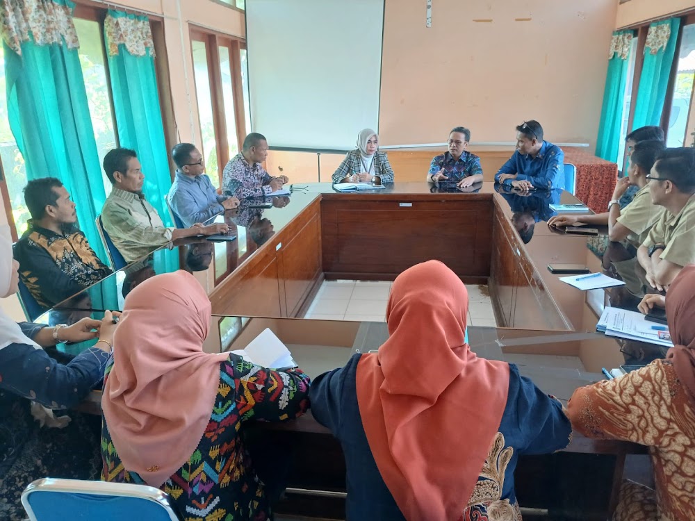 Rapat Pimpinan Perdana Kadisnakertrans 